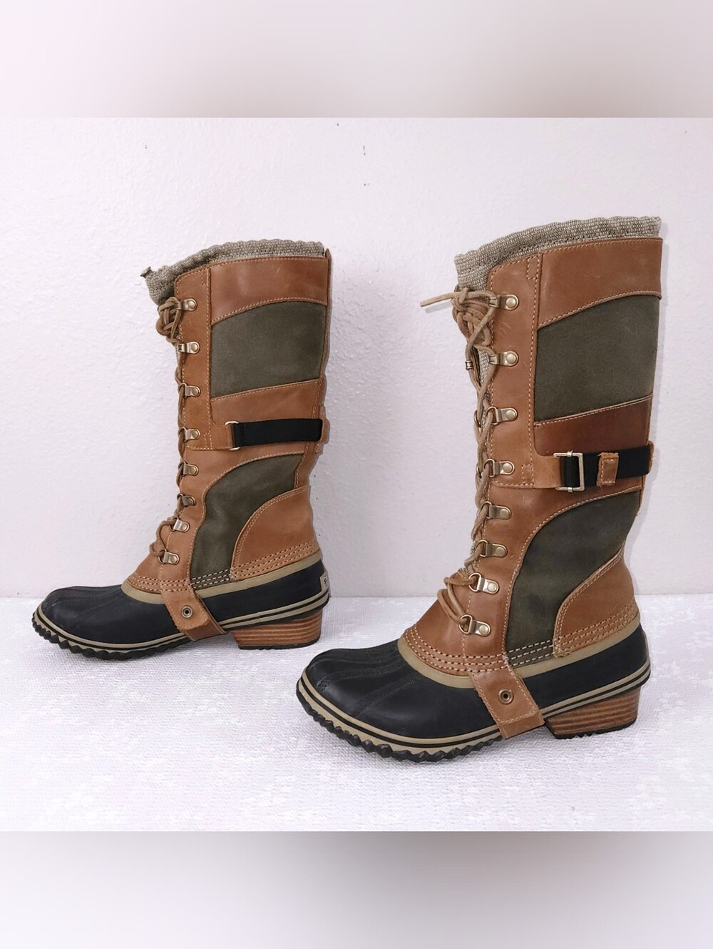 SOREL Conquest Carly Boots US 8 Brown Leather Olive Lace-Up Riding Duck Boot